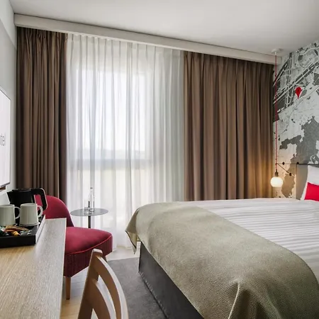 فندق Intercityhotel Geneva 4*